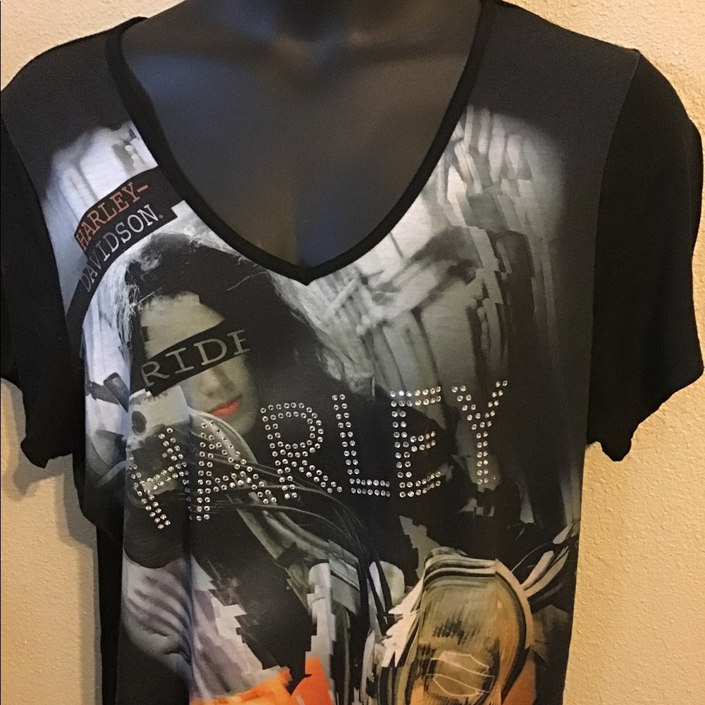 Women’s Harley Davidson shirt